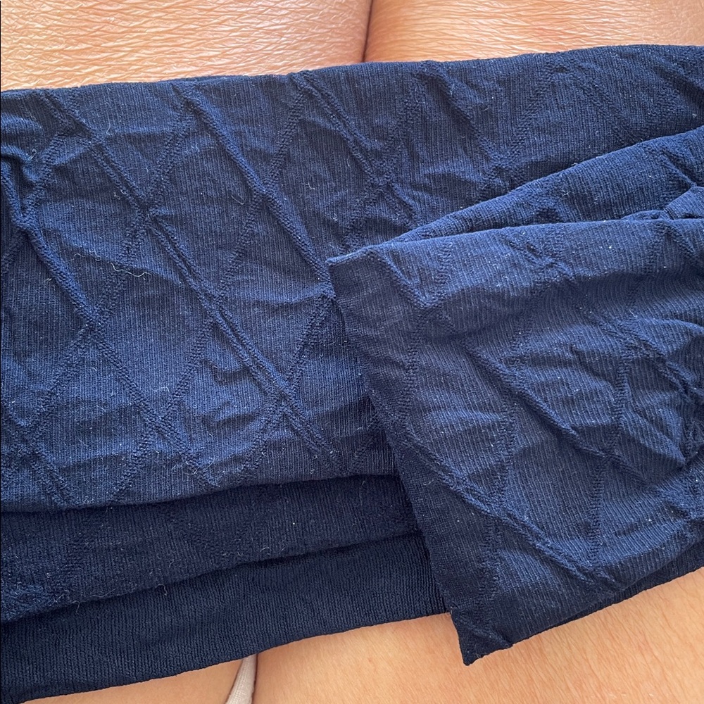 NWOT: Fashion Pattern Textured Navy Blue Winter Tights โข NEW - Picture 7 of 10